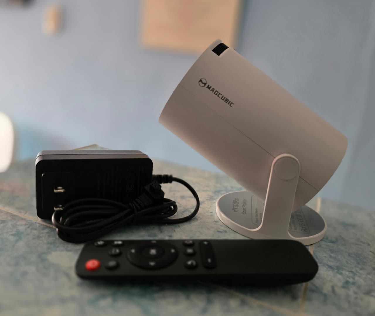 Mini Proyector HY300PRO Android 14 - WiFi y Bluetooth